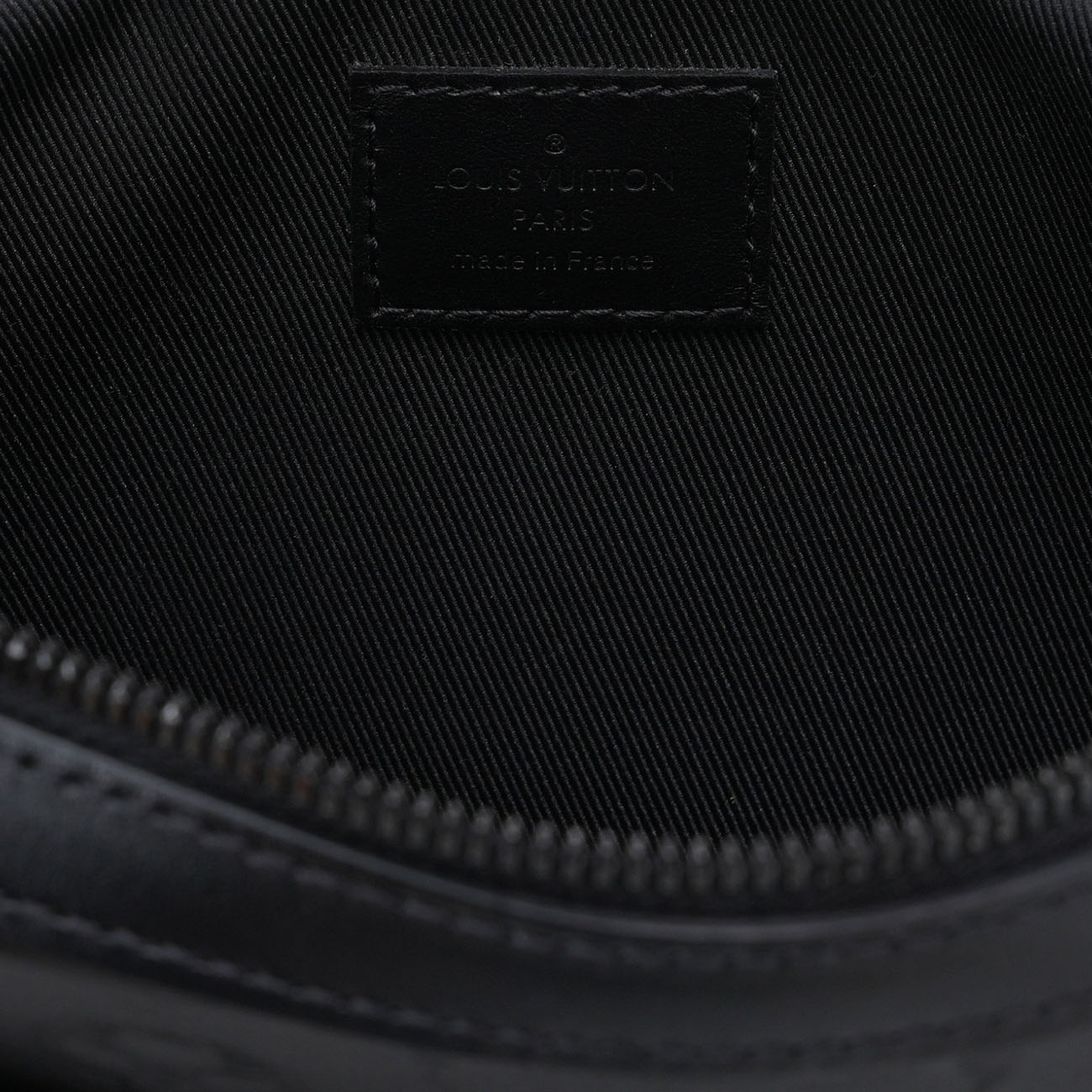 LOUIS VUITTON(USED)루이비통 M69827 모노그램 쉐도우 메신저 크로스백